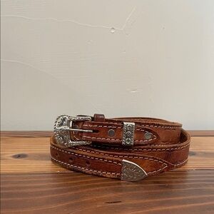 Vintage Levi’s Brown Tooled Leather Belt Size 34